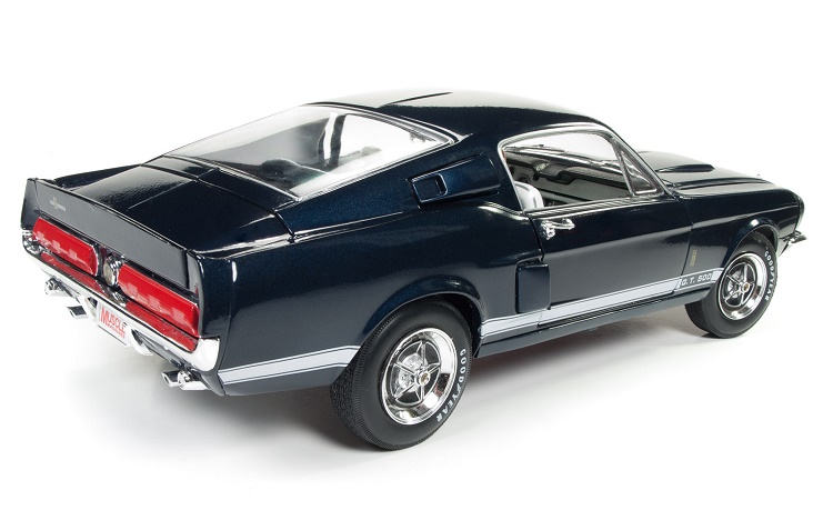67ShelbyBlue3.jpg (43681 bytes)