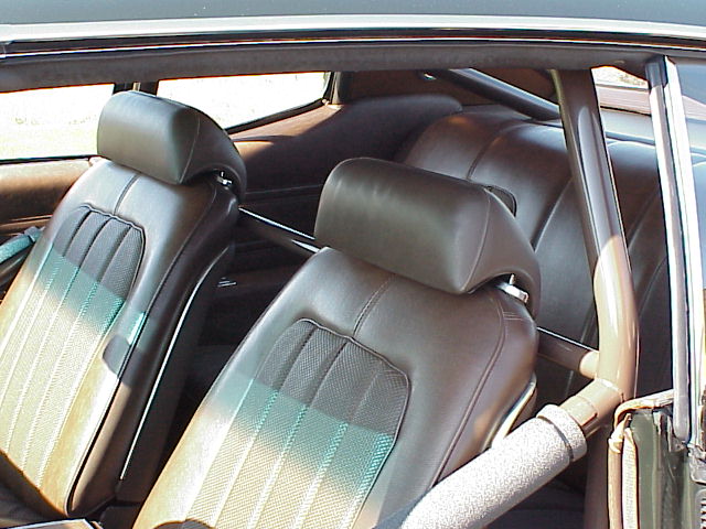 GSRearSeats.jpg (73788 bytes)