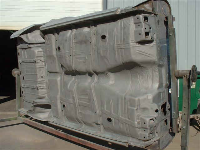 LS1Underside.jpg (59239 bytes)