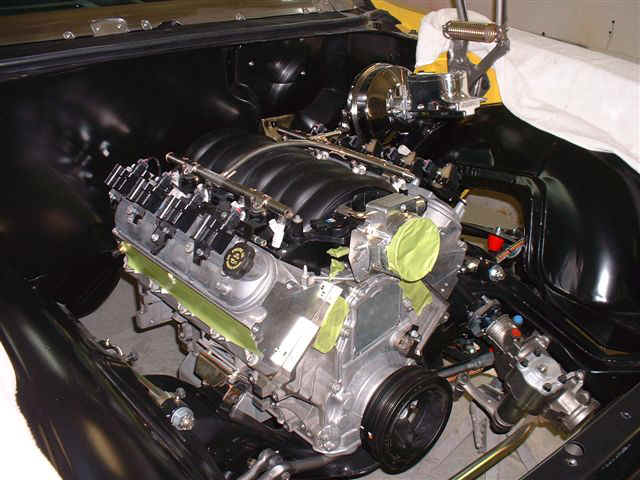 LS2EngineBay.jpg (78769 bytes)