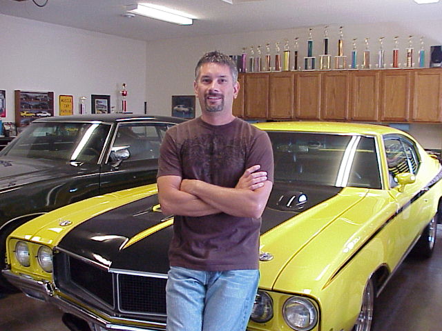 Owner.jpg (73377 bytes)